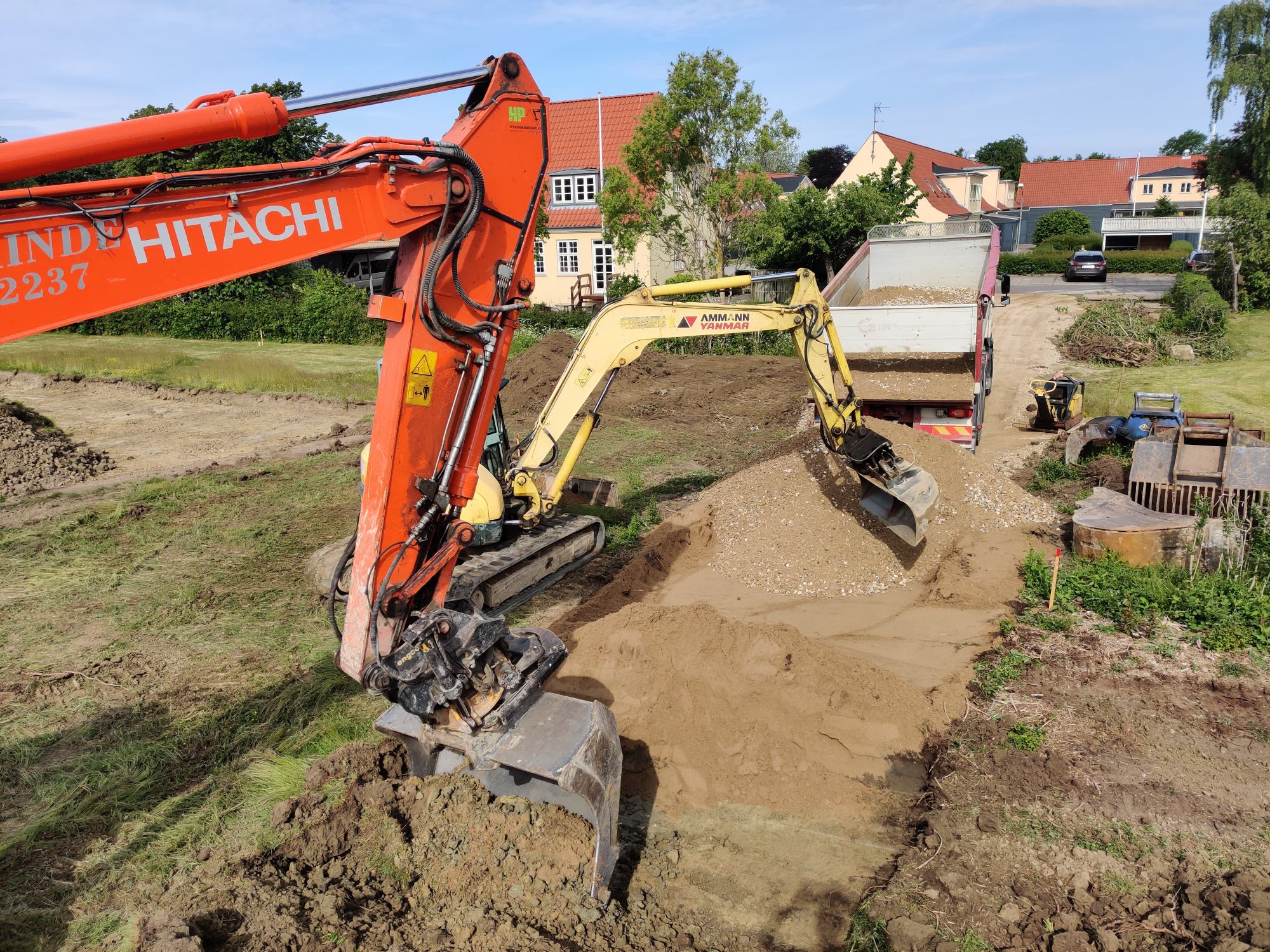 Entreprenør og kloakmester i arbejde på Lolland-Falster